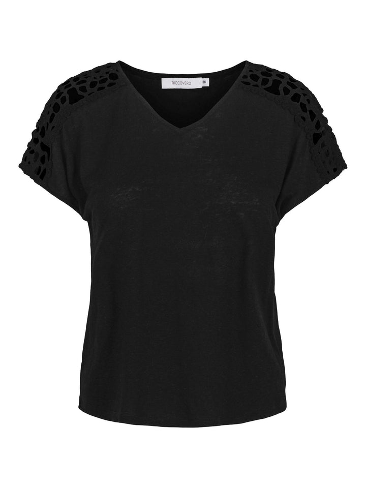 Linus Crochet Tee