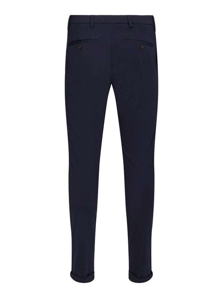 Tom Straight Pressed