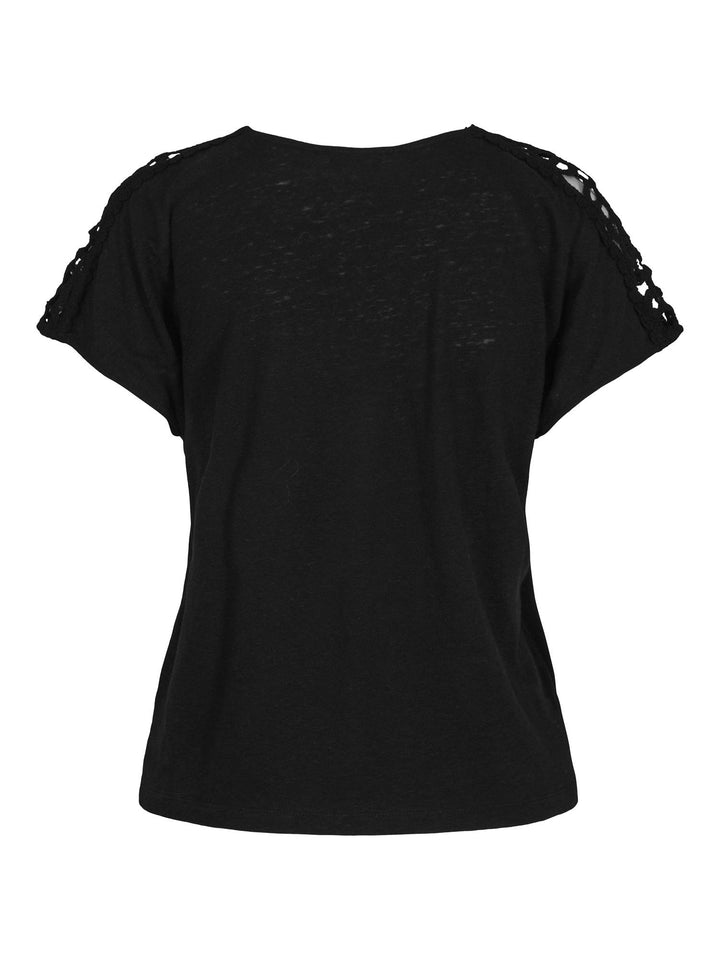 Linus Crochet Tee