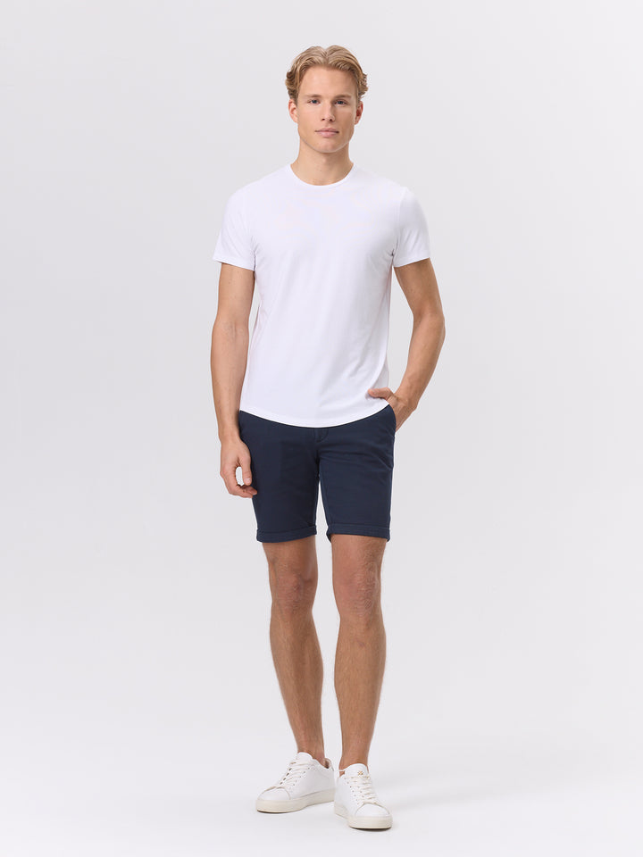 Round neck