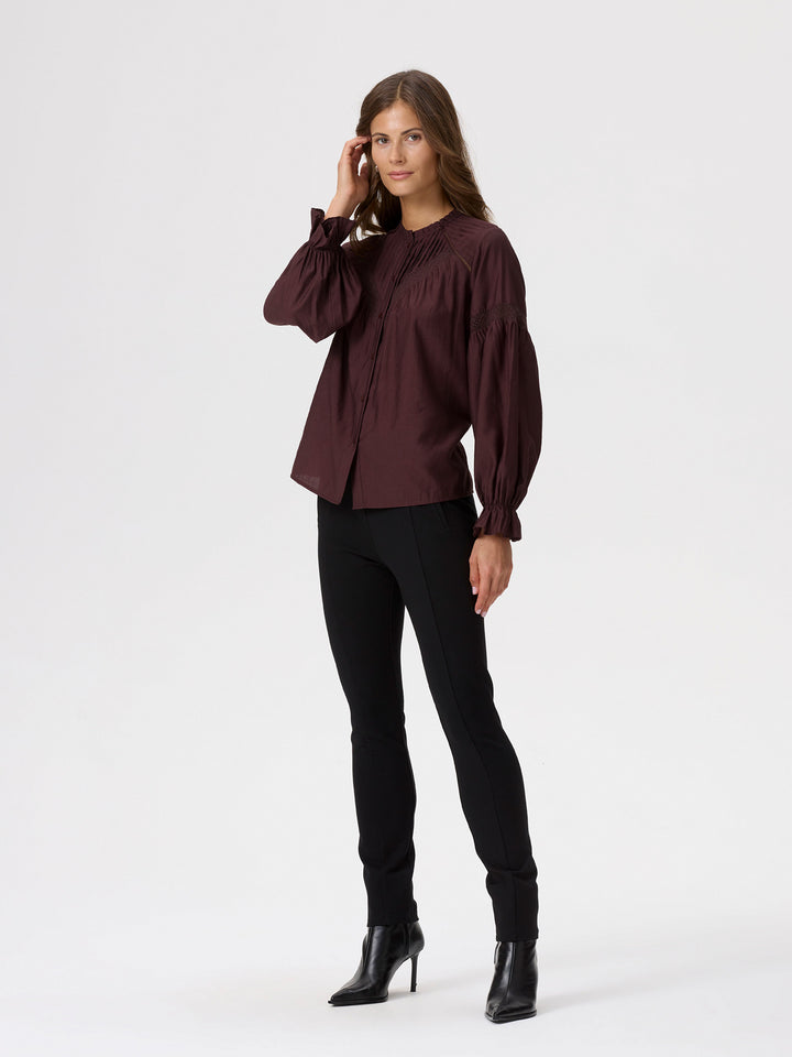 Laze Blouse
