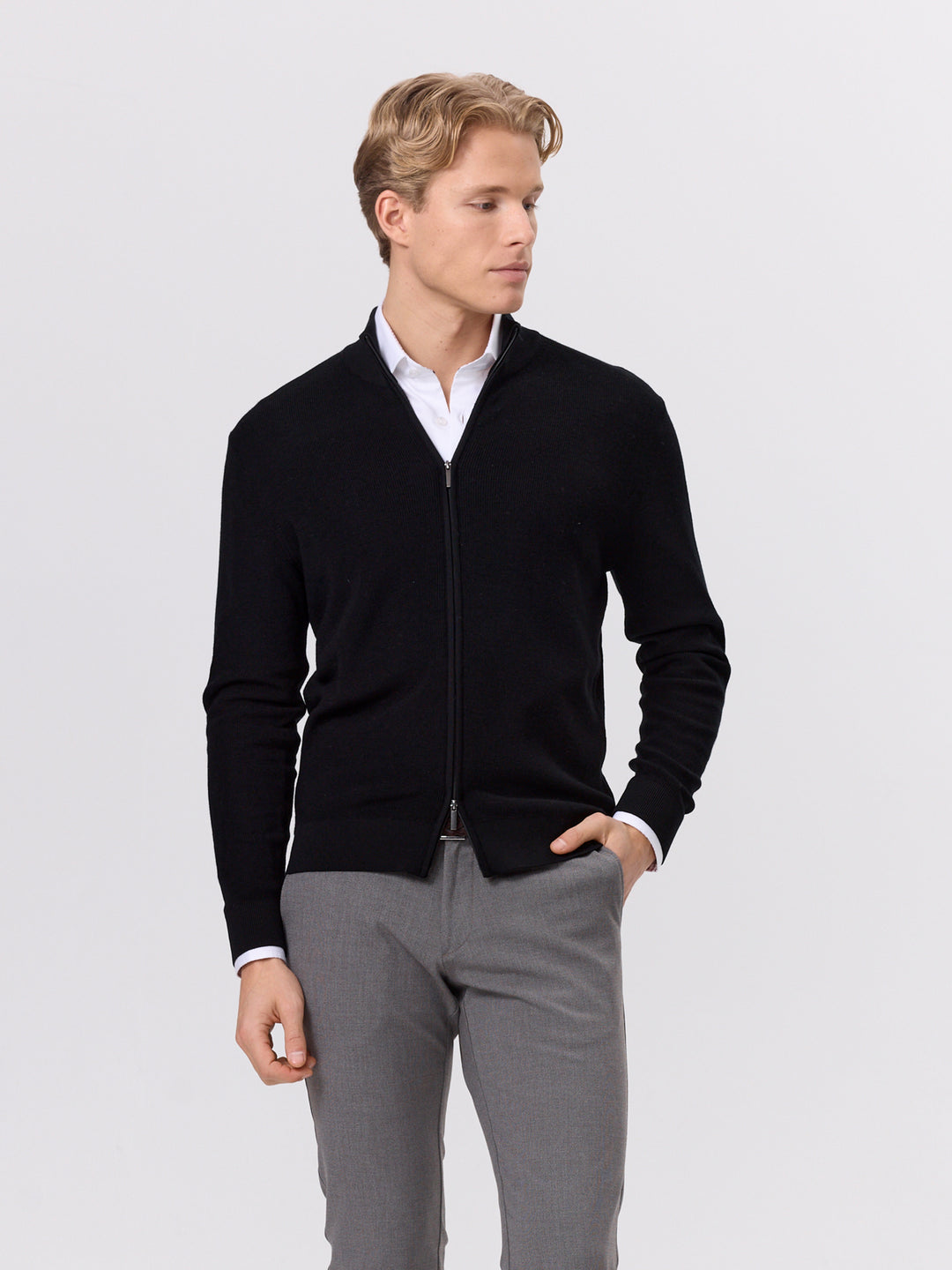 Henrik Cardigan