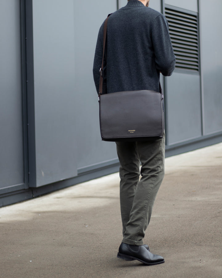 Shoulderbag